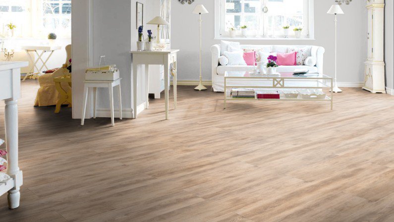 Ламинат Haro Tritty 100 дуб карамель 530305 фото в интерьере Ламинат Haro Tritty 100 дуб карамель 530305 фото в интерьере